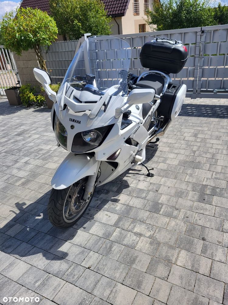 Yamaha FJR - 3