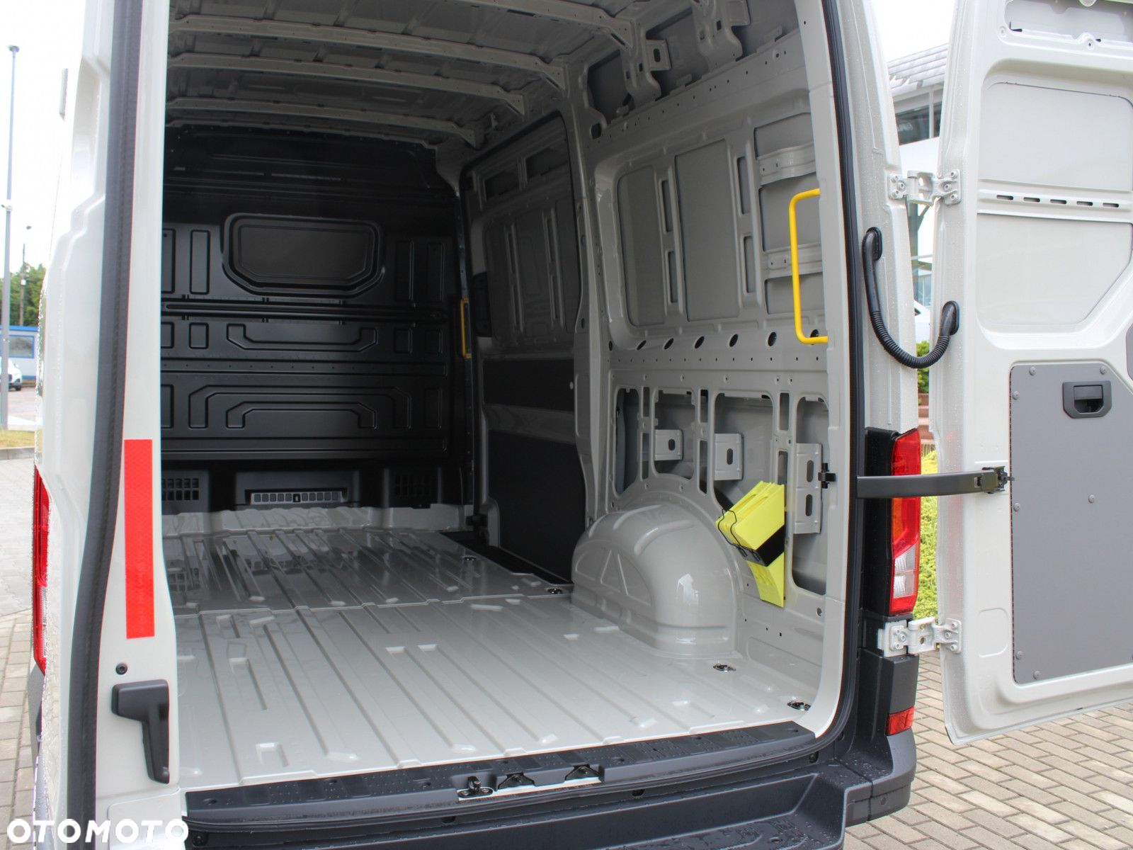 Volkswagen Crafter 2.0 TDI Manual - 6