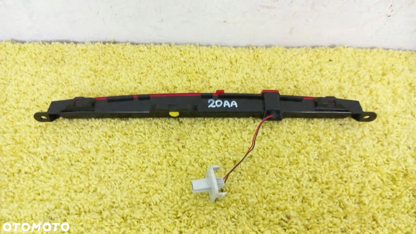 Trzecie Światło Stop Mercedes GLA GLC C E W213 W253 W205 W156 14r- - 2