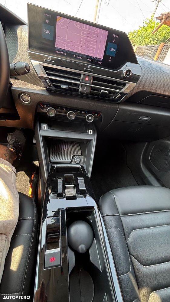 Citroën C4 PureTech 130 Stop&Start EAT8 PLUS - 23