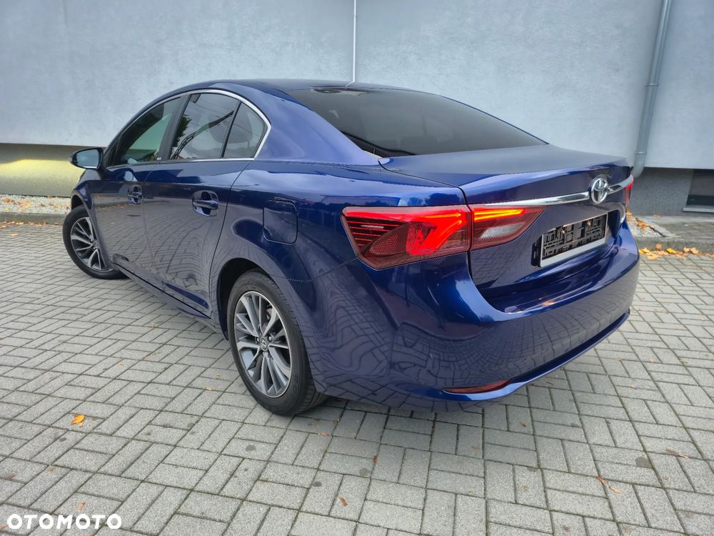 Toyota Avensis 2016 photo 4