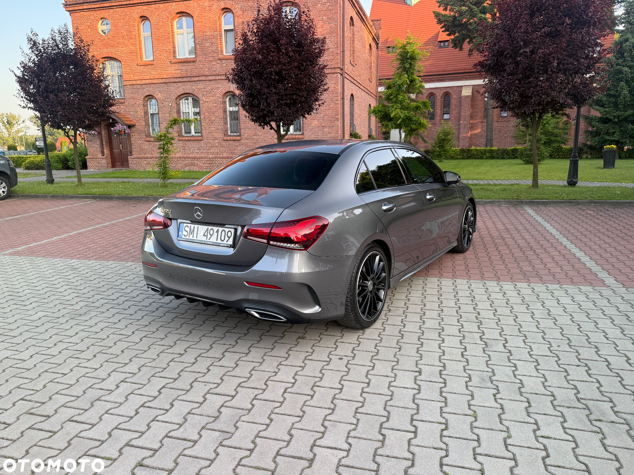 Mercedes-Benz Klasa A 220 AMG Line 7G-DCT - 19
