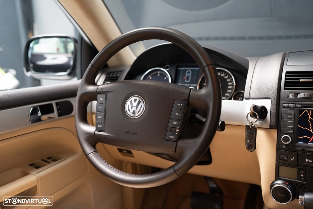 VW Touareg 2.5 TDi Tiptronic - 8