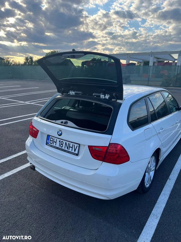 BMW Seria 3 318d - 15