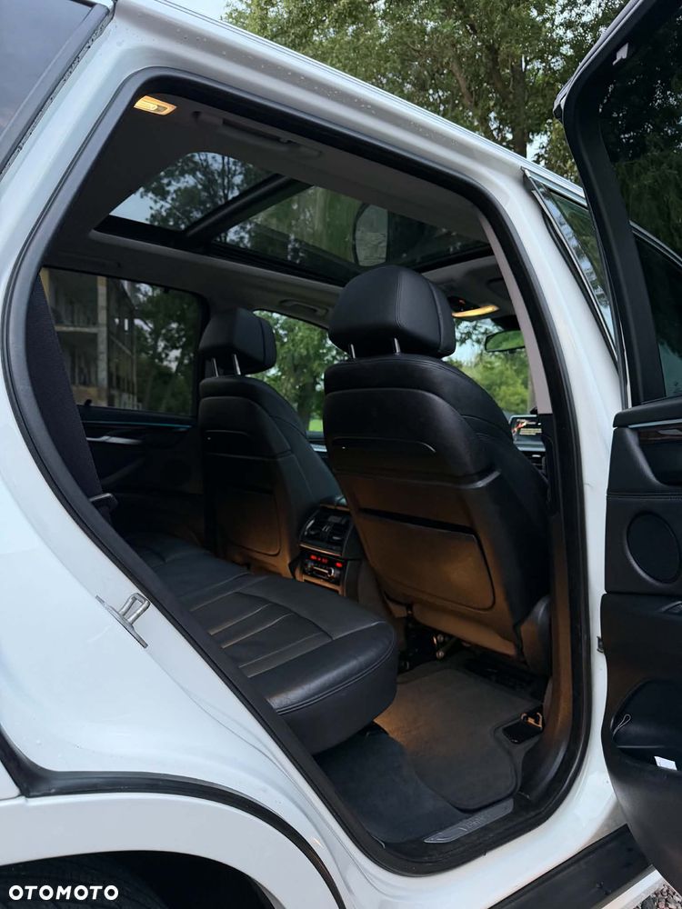 BMW X5 xDrive35i - 12