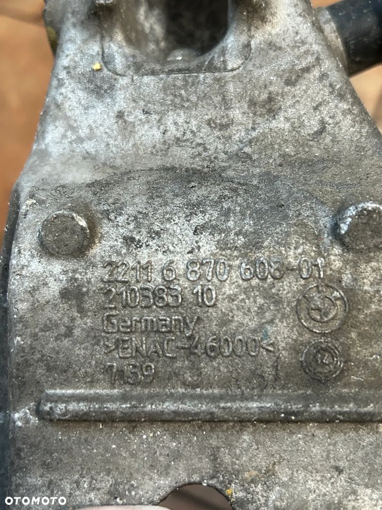 ŁAPA WSPORNIK SILNIKA LEWY BMW F30 N57 XDRIVE 6870608 - 4