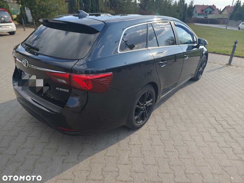 Toyota Avensis 1.8 Premium MS - 4