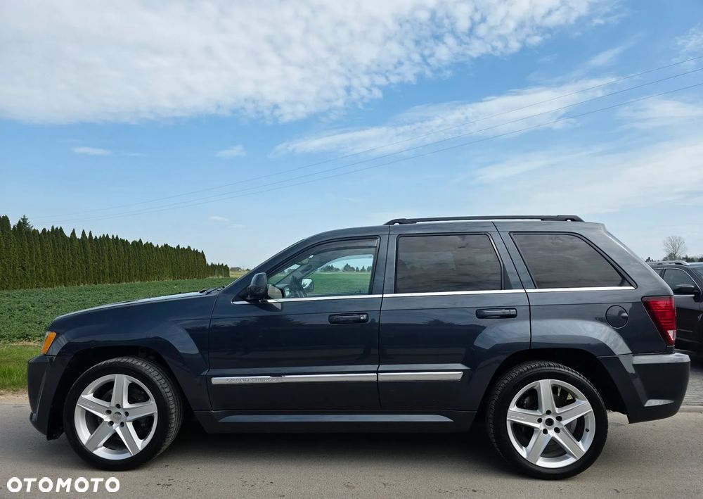 Jeep Grand Cherokee - 1