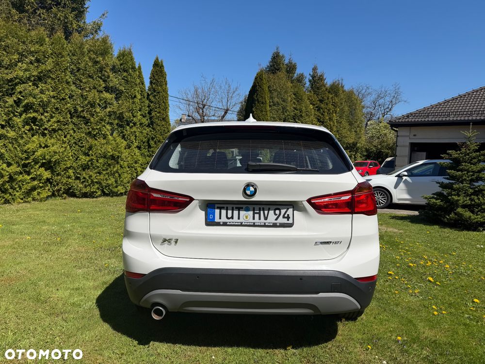 BMW X1 sDrive18i - 5