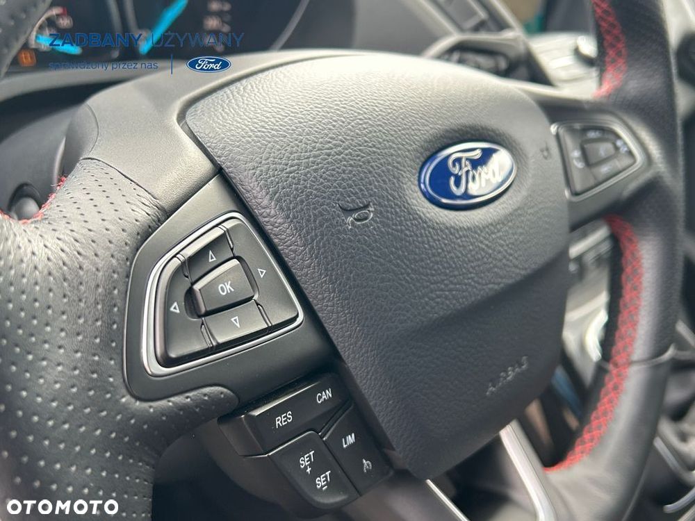 Ford Kuga 1.5 EcoBoost 2x4 ST-Line - 16