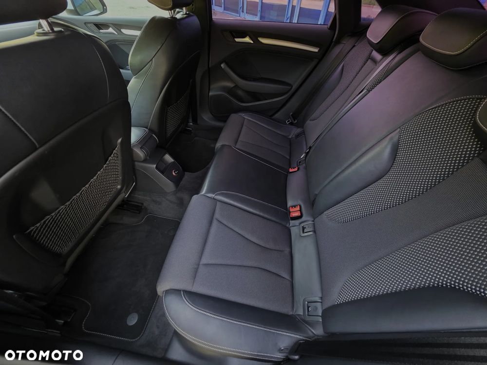 Audi A3 Limousine 1.4 TFSI cylinder on demand S line Sportpaket - 11