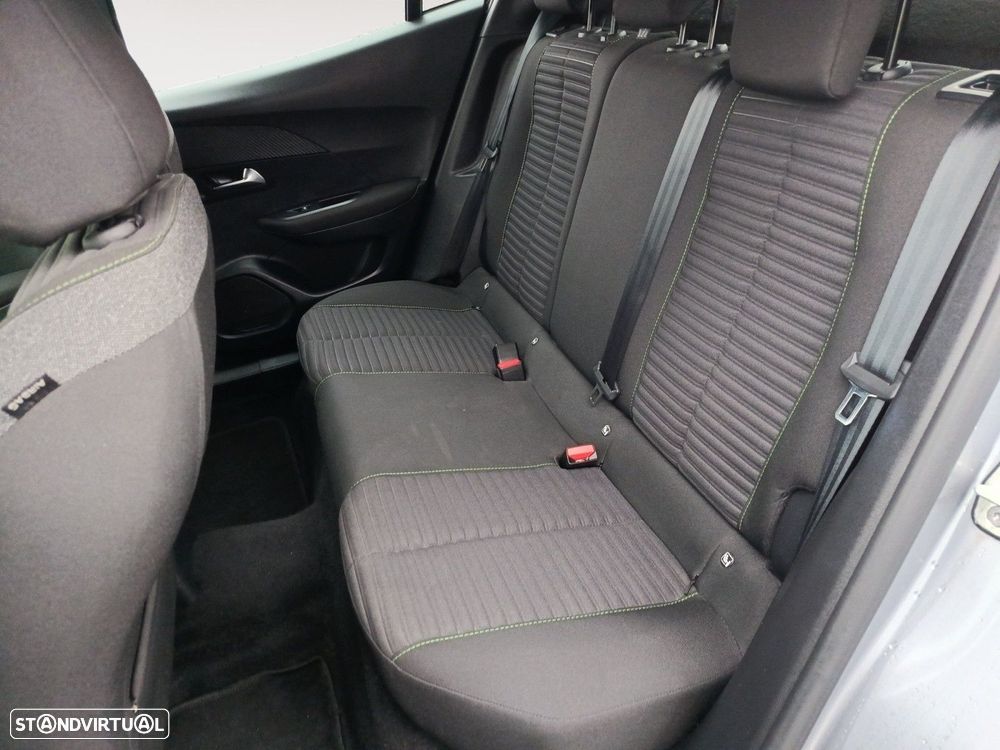 Peugeot 2008 1.2 PureTech Active - 13