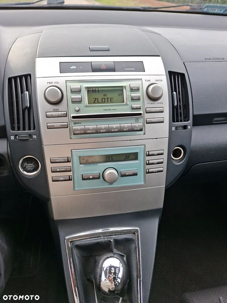 Toyota Corolla Verso 2.0 D-4D Luna - 14