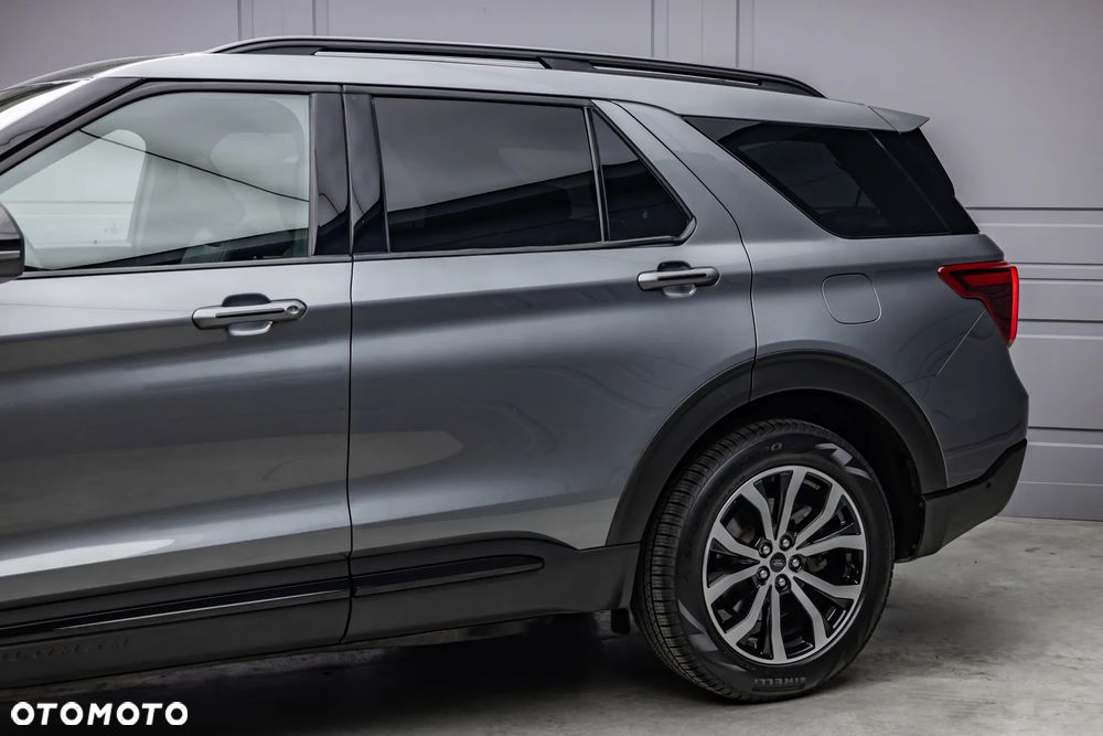 Ford Explorer 3.0 EcoBoost PHEV 4WD ST-Line - 39