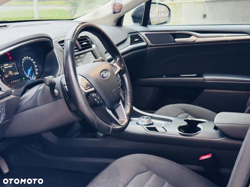 Ford Mondeo - 16