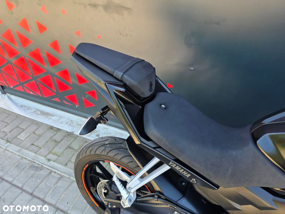 Yamaha MT - 24