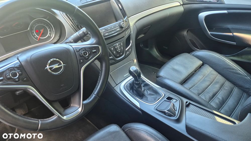 Opel Insignia - 21
