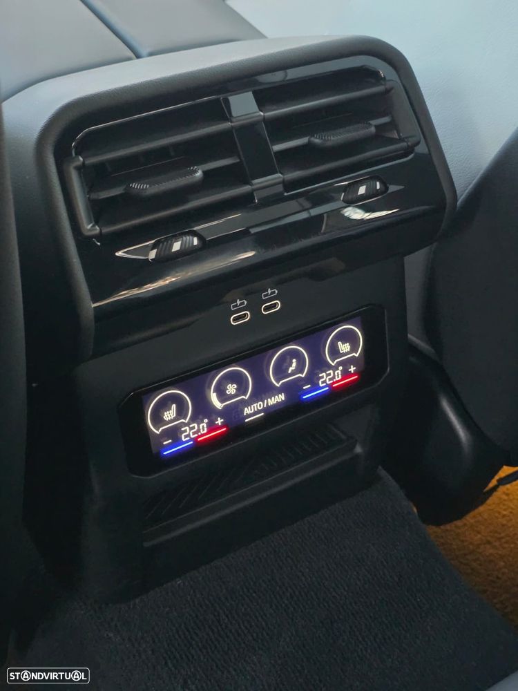 BMW M5 Standard - 24