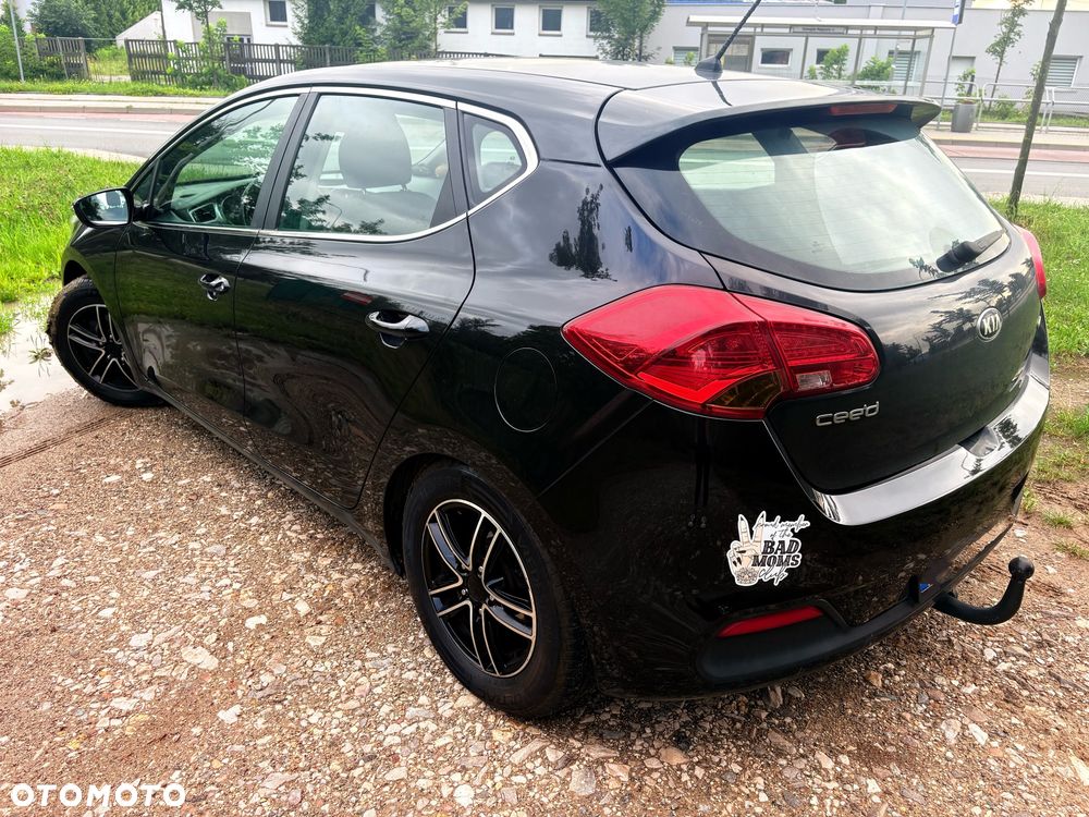 Kia Ceed - 8