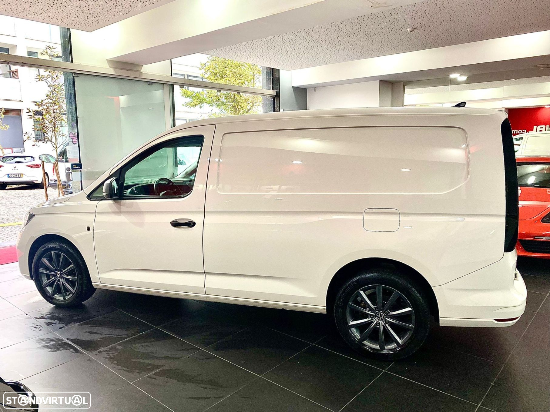 VW Caddy Maxi 2.0 TDI - 10