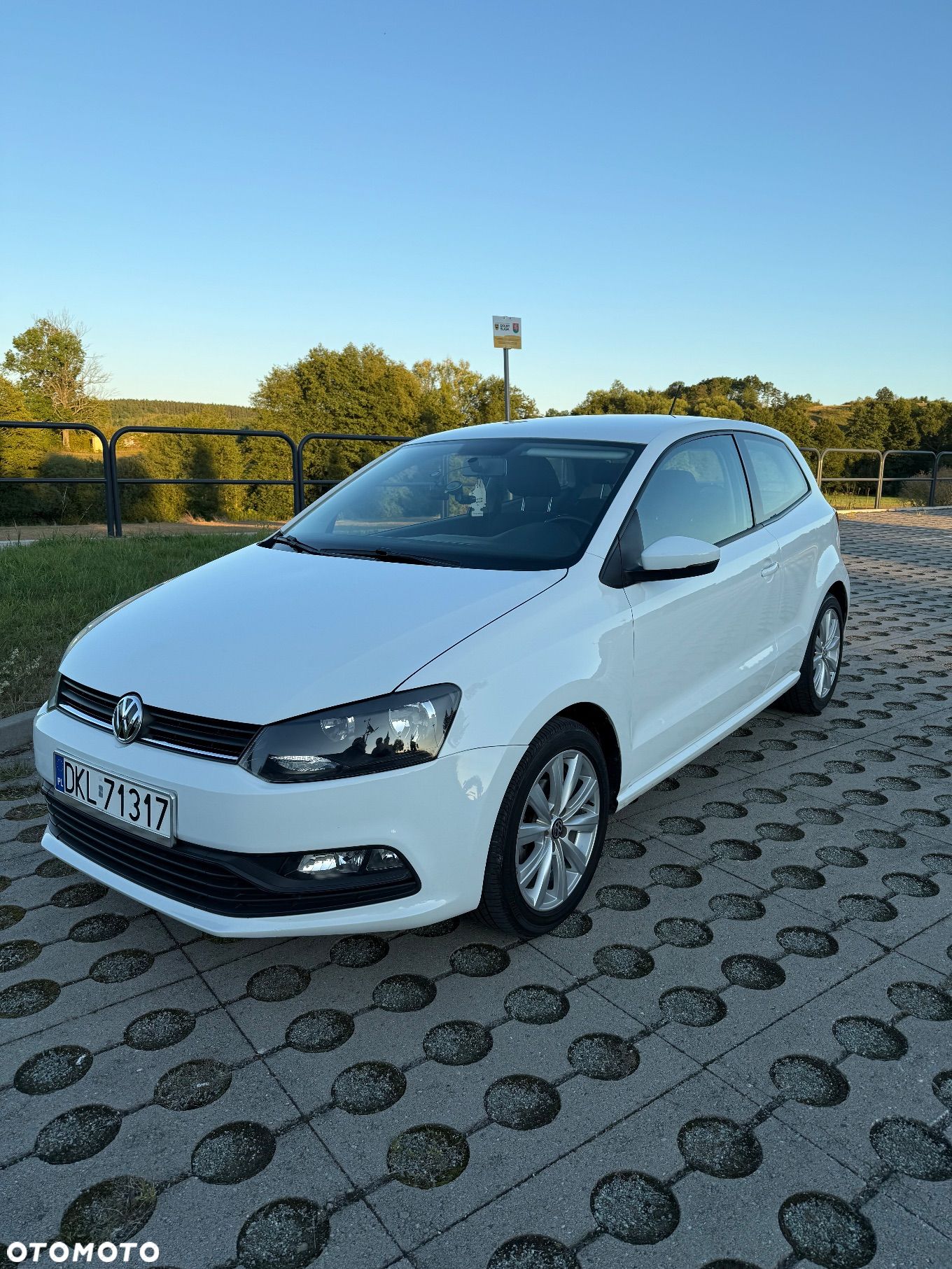 Volkswagen Polo - 1