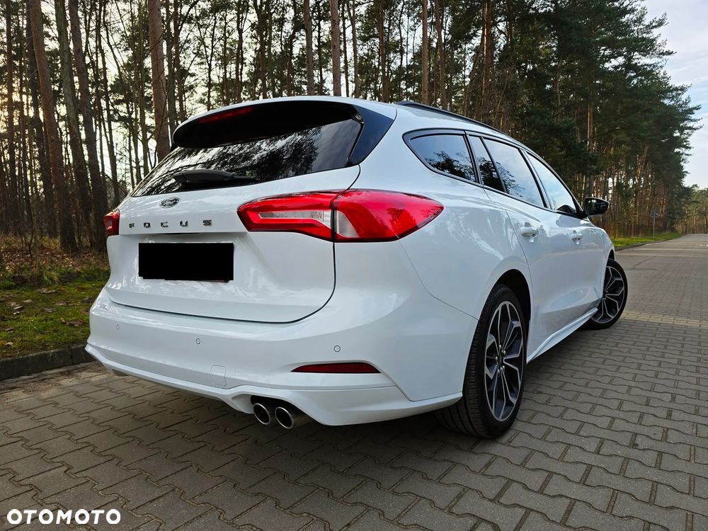 Ford Focus 1.5 EcoBoost ST-Line - 26
