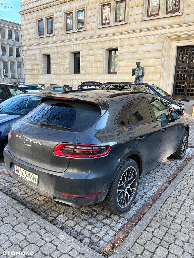 Porsche Macan - 4