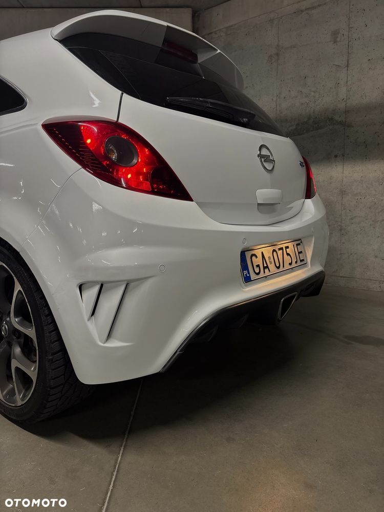 2011 Opel Corsa 1.6 Turbo OPC, photograph 11