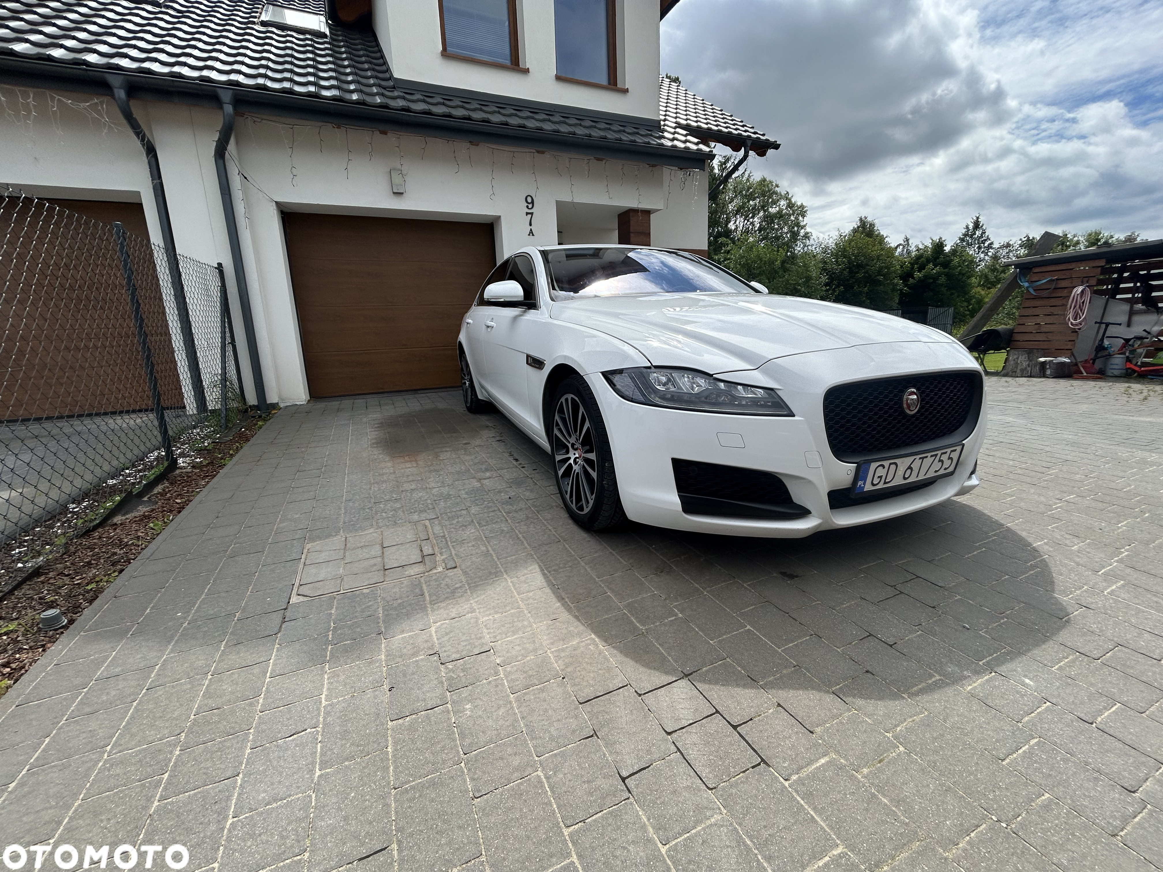 Jaguar XF 35t AWD Prestige - 6