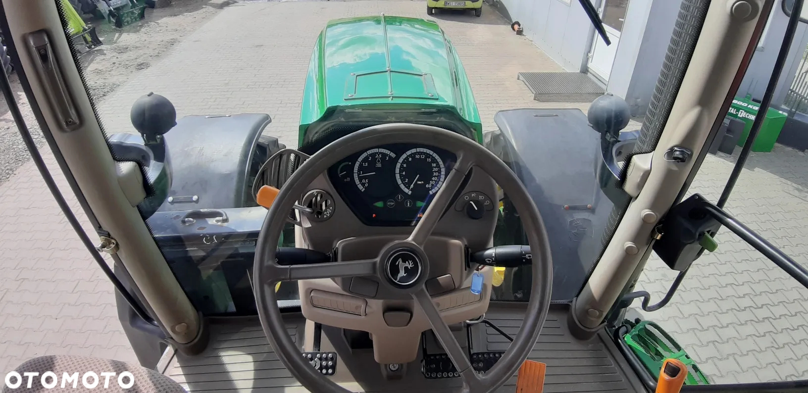 John Deere 6210 R - 17