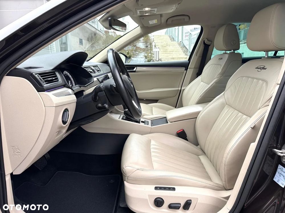 Skoda Superb 2.0 TDI 4x4 L&K DSG - 10