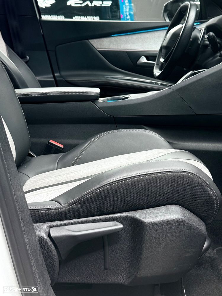 Peugeot 3008 1.6 Hybrid GT Line e-EAT8 - 23