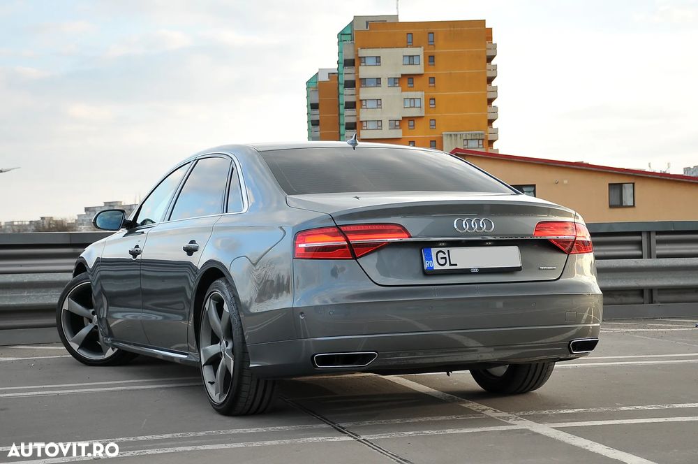 Audi A8 - 5