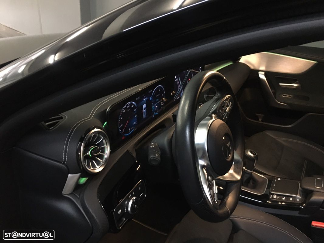 Mercedes-Benz A 180 d AMG Line - 38