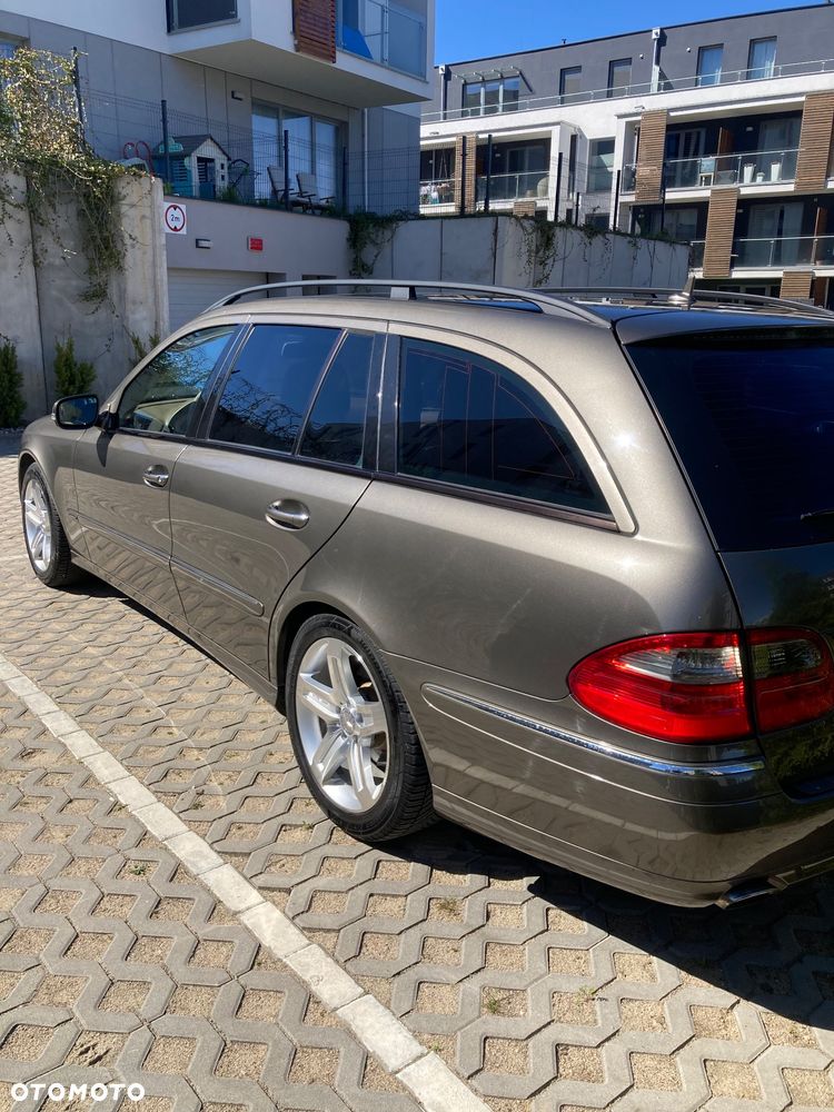 Mercedes-Benz Klasa E - 9