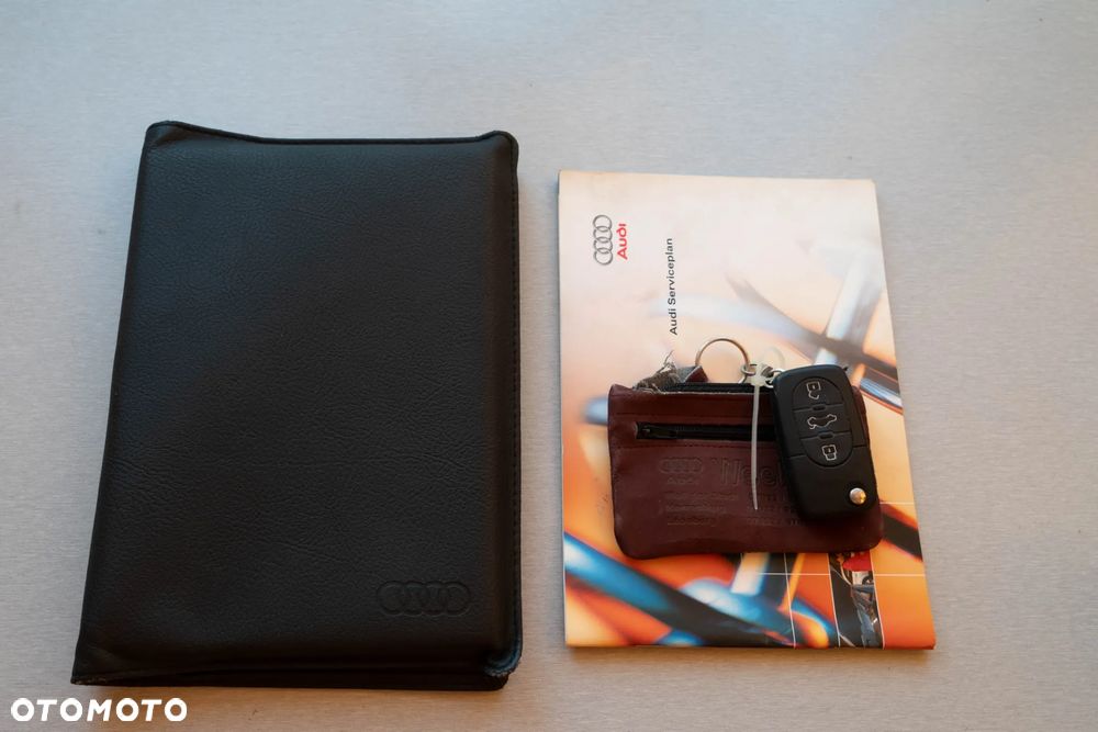 Audi A3 3-drzwiowe 1.6 Ambition - 17