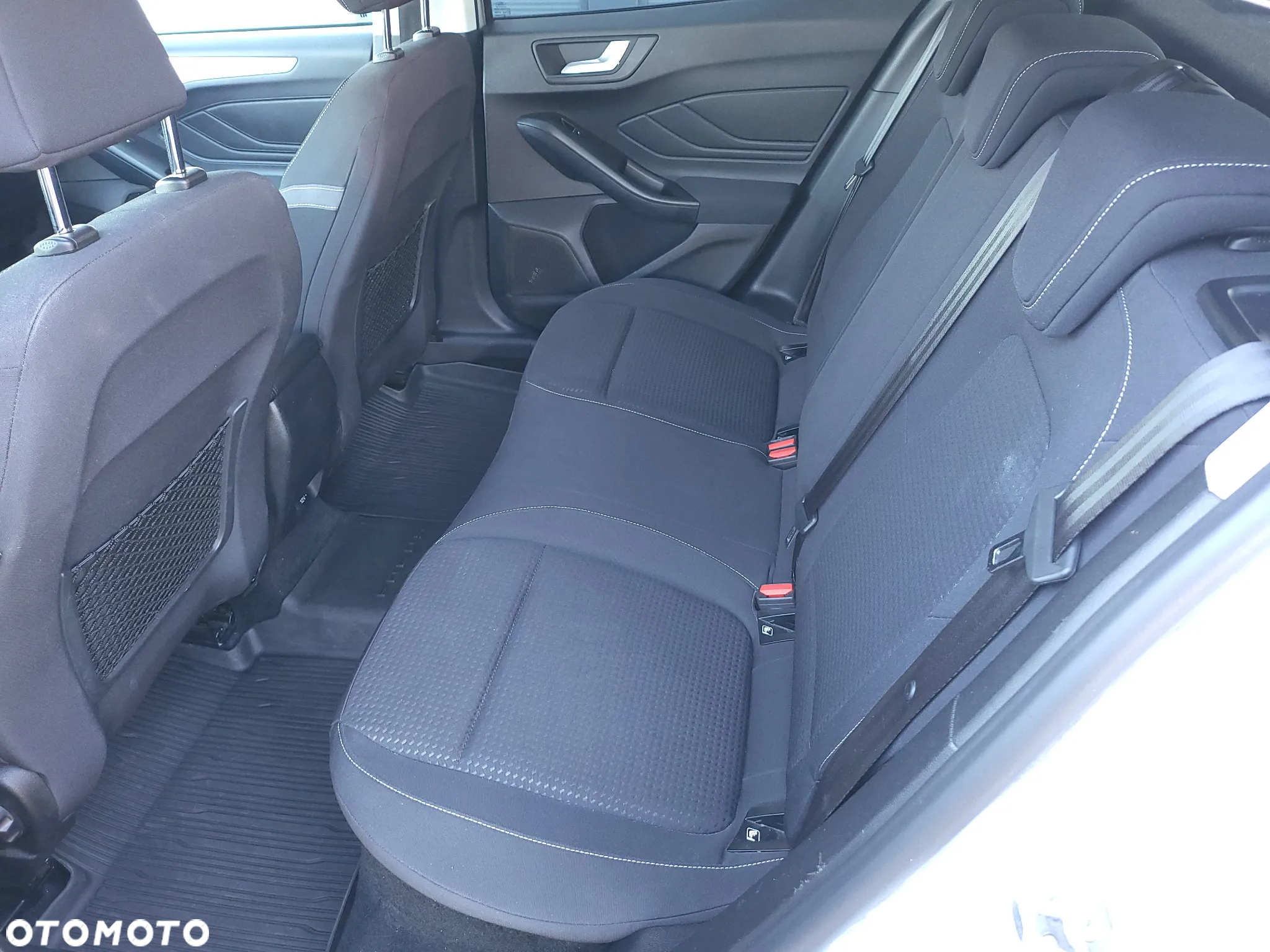 Ford Focus 1.5 EcoBoost Titanium - 18
