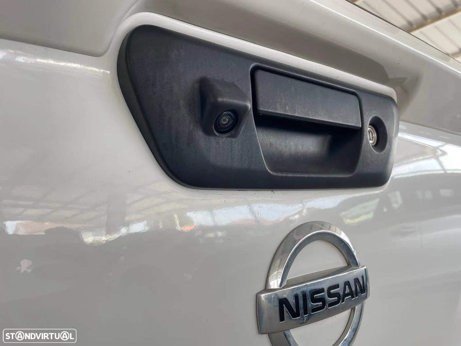 Nissan Navara 2.3 dCi CD 4WD Visia - 32