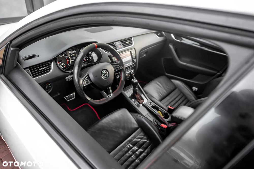 Skoda Octavia 2.0 TSI (Green tec) DSG RS - 17