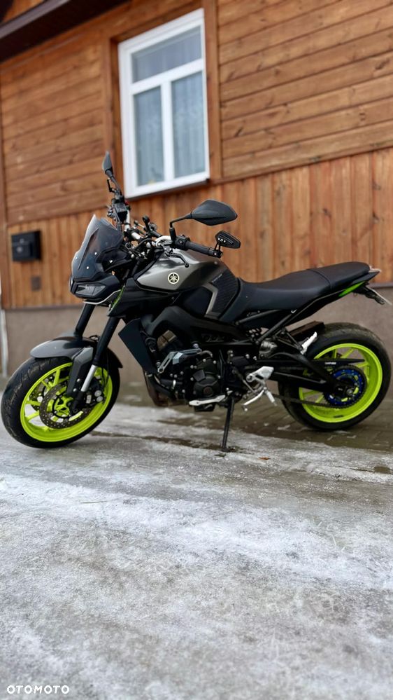 Yamaha MT - 4