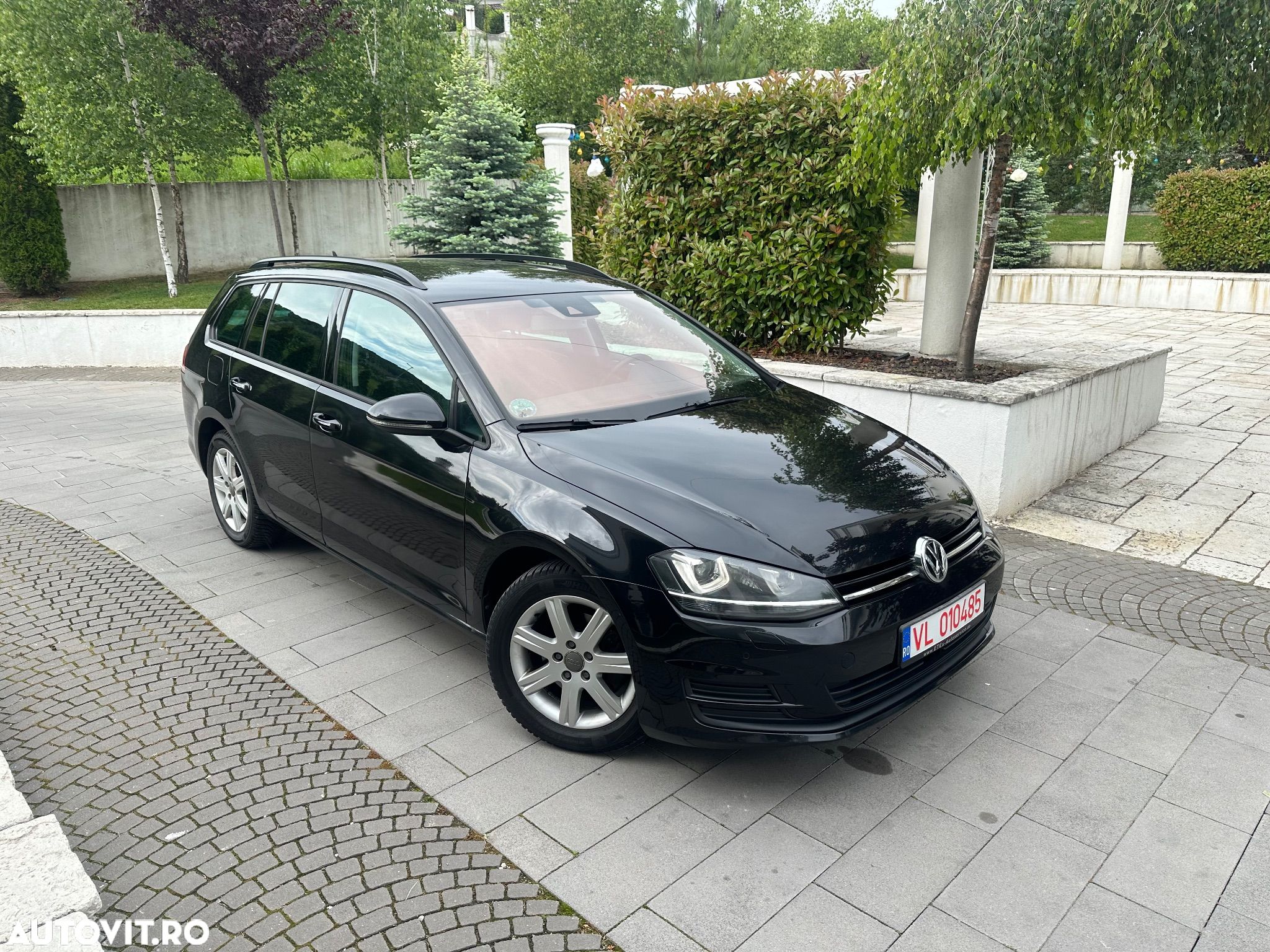 Volkswagen Golf 1.6 TDI DSG BMT Highline - 1