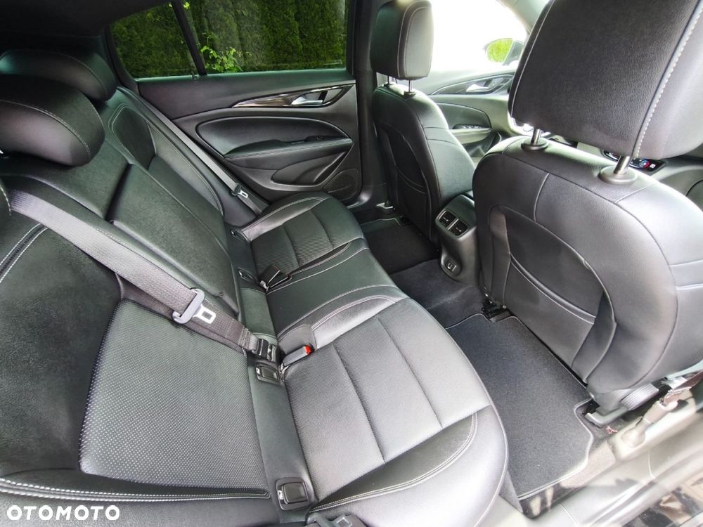 Opel Insignia - 17