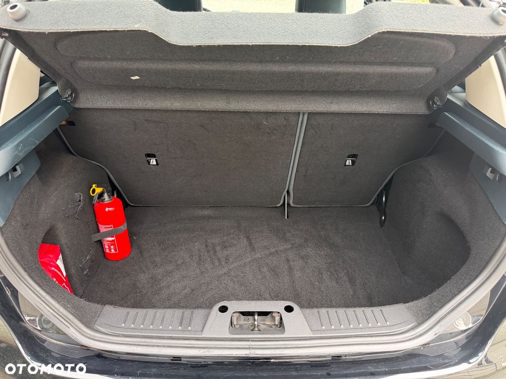 Ford Fiesta 1.25 Titanium X - 35