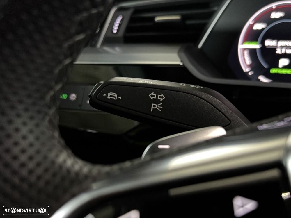 Audi Q8 e-Tron Sportback 50 quattro S line - 23