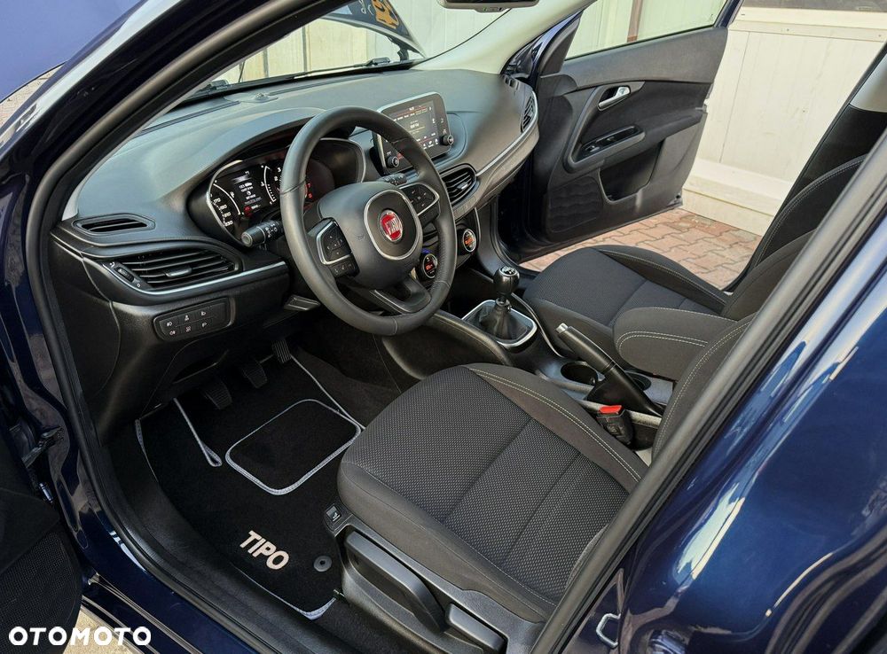 Fiat Tipo 1.4 T-Jet 16v Lounge EU6 - 17
