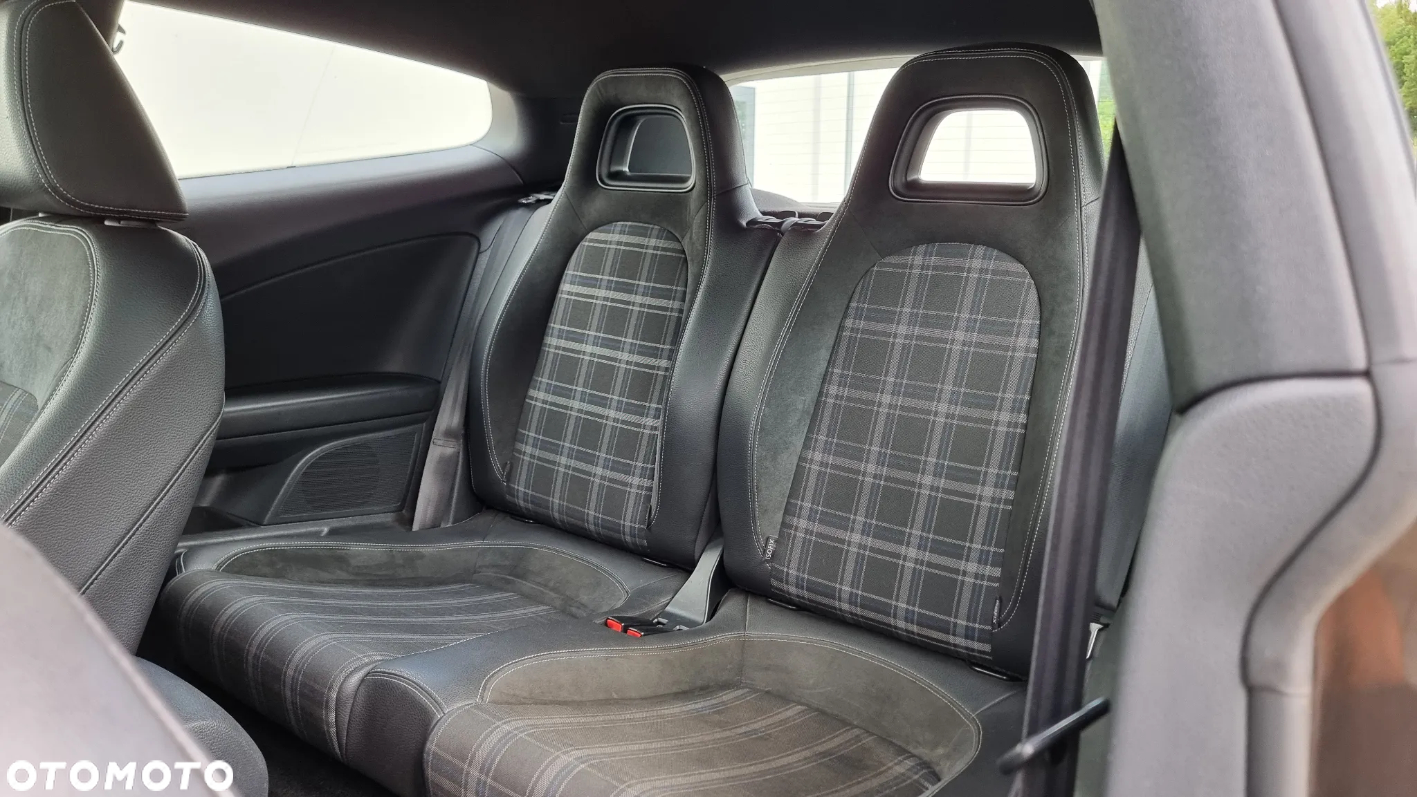 Volkswagen Scirocco 2.0 TDI - 27