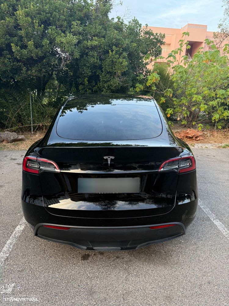 Tesla Model Y Long Range Tração Traseira foto 2