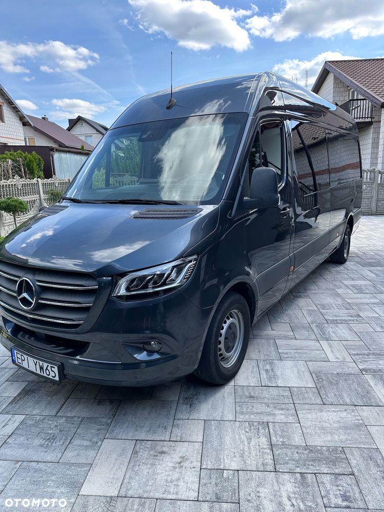 Mercedes-Benz Sprinter - 2