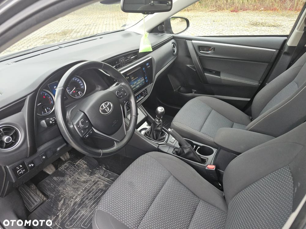 Toyota Corolla 1.6 Active - 12