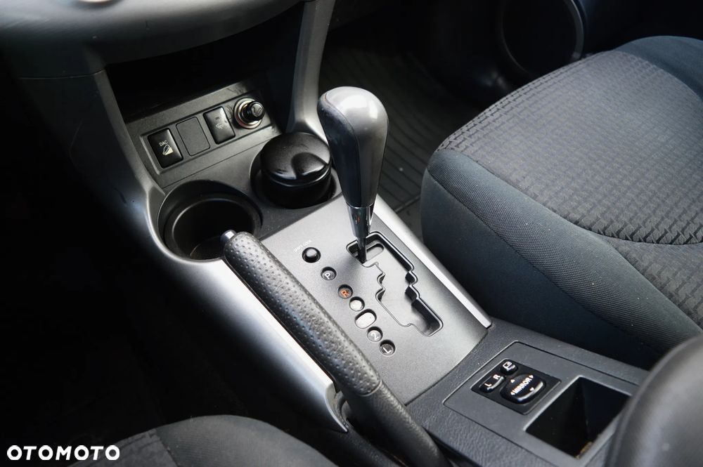 Toyota RAV4 2.0 VVT-i Prestige - 23